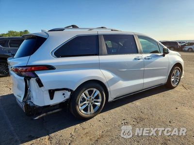 Trzecie zdjęcie samochodu z tyłu: 2026 TOYOTA SIENNA LIMITED 7-PASSENGER VIN:5TDZSKFC0TS269549 - miniatura
