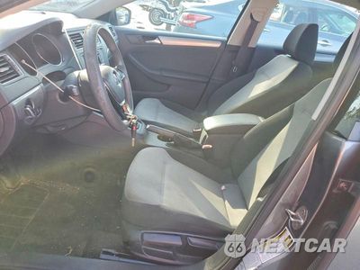 Zdjęcie 7 z 12 samochodu: 2017 VOLKSWAGEN JETTA S VIN:3VW2B7AJ9HM211514 - miniatura