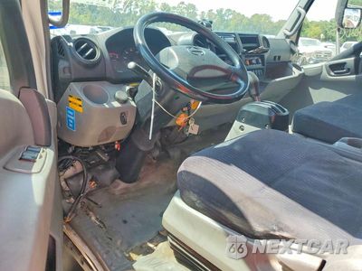 Zdjęcie 8 z 13 samochodu: 2017 HINO 195 - BOX TRUCK VIN:JHHSDM2H4HK005772 - miniatura