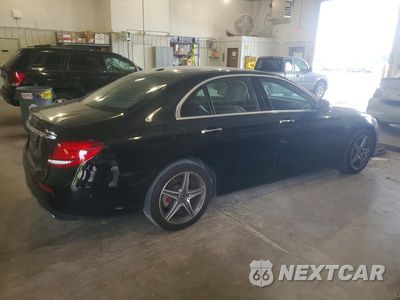 Trzecie zdjęcie samochodu z tyłu: 2018 MERCEDES-BENZ E 300 4MATIC VIN:WDDZF4KB8JA320079 - miniatura