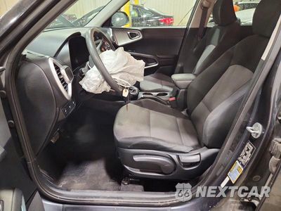 Zdjęcie 7 z 12 samochodu: 2021 KIA SOUL LX VIN:KNDJ23AU5M7757698 - miniatura
