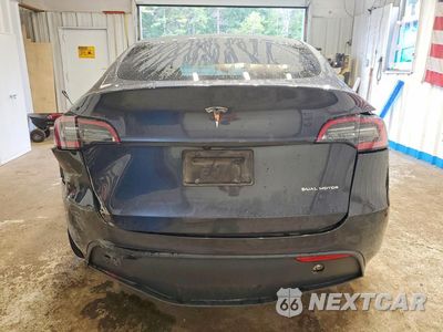 Zdjęcie 6 z 12 samochodu: 2024 TESLA MODEL Y VIN:7SAYGDEE4RA235624 - miniatura