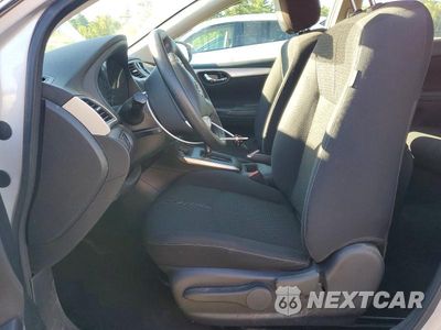 Zdjęcie 7 z 12 samochodu: 2017 NISSAN SENTRA S VIN:3N1AB7AP7HY261195 - miniatura