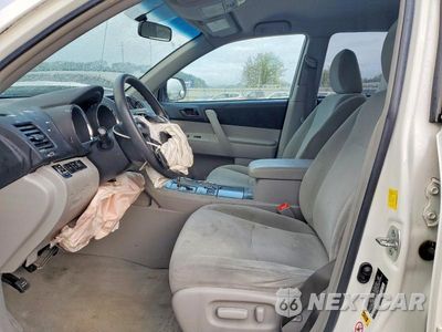 Zdjęcie 7 z 14 samochodu: 2010 TOYOTA HIGHLANDER BASE VIN:5TDBK3EH6AS031464 - miniatura