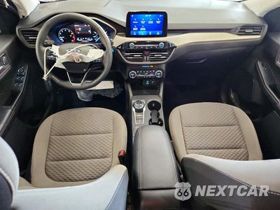 Zdjęcie 8 z 13 samochodu: 2021 FORD ESCAPE SE VIN:1FMCU9G60MUA27192 - miniatura