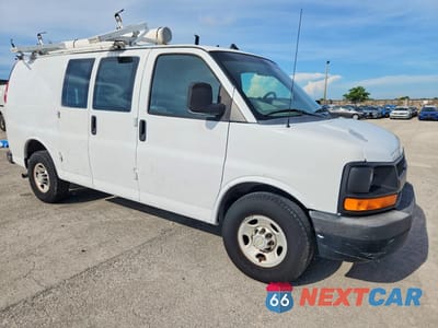 Czwarte zdjęcie samochodu z boku: 2013 CHEVROLET EXPRESS G2500 VIN:1GCWGFCA3D1193337 - miniatura