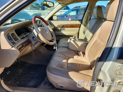 Zdjęcie 7 z 12 samochodu: 2005 MERCURY GRAND MARQUIS LS VIN:2MEHM75W35X623830 - miniatura