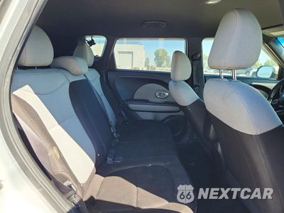 Zdjęcie 10 z 12 samochodu: 2016 KIA SOUL BASE VIN:KNDJN2A25G7861550 - miniatura