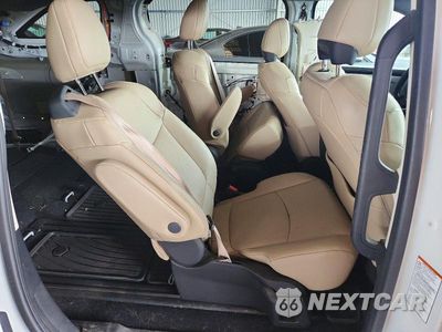 Zdjęcie 11 z 14 samochodu: 2021 TOYOTA SIENNA XLE VIN:5TDJSKFC6MS017271 - miniatura