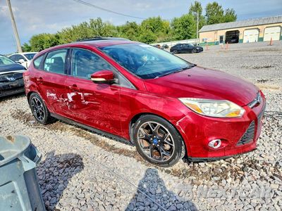 Czwarte zdjęcie samochodu z boku: 2014 FORD FOCUS SE VIN:1FADP3K28EL127913 - miniatura