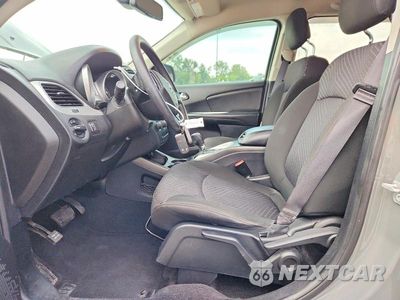 Zdjęcie 7 z 12 samochodu: 2020 DODGE JOURNEY SE VIN:3C4PDCAB2LT274151 - miniatura
