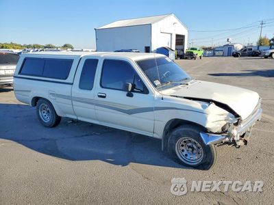 Czwarte zdjęcie samochodu z boku: 1990 TOYOTA PICKUP DELUXE VIN:JT4RN93P8L5019361 - miniatura