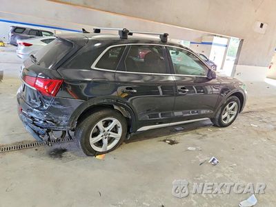 Trzecie zdjęcie samochodu z tyłu: 2021 AUDI Q5 PREMIUM VIN:WA1AAAFY2M2001983 - miniatura