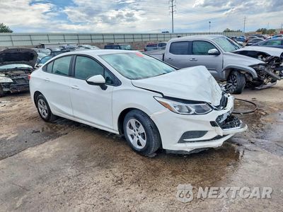 Czwarte zdjęcie samochodu z boku: 2018 CHEVROLET CRUZE LS VIN:1G1BC5SM2J7143045 - miniatura