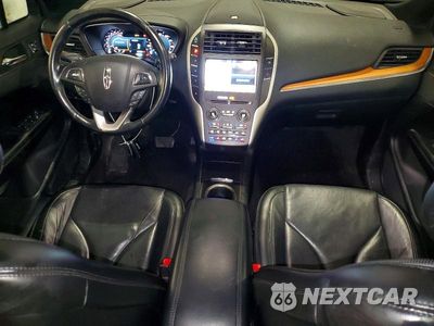 Zdjęcie 8 z 13 samochodu: 2017 LINCOLN MKC RESERVE VIN:5LMTJ3DH9HUL19504 - miniatura