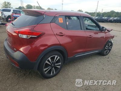 Trzecie zdjęcie samochodu z tyłu: 2019 NISSAN KICKS SR VIN:3N1CP5CU2KL530886 - miniatura