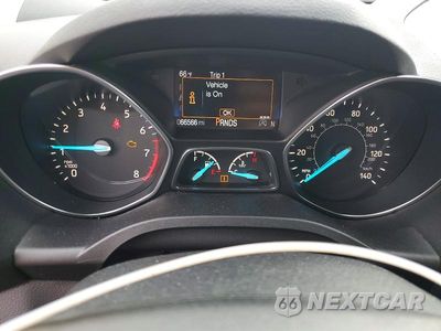 Zdjęcie 9 z 13 samochodu: 2019 FORD ESCAPE TITANIUM VIN:1FMCU9J90KUC53748 - miniatura