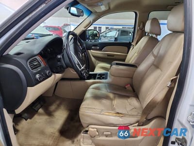 Zdjęcie 7 z 13 samochodu: 2008 CHEVROLET SUBURBAN K1500 LS VIN:1GNFK16358J126105 - miniatura