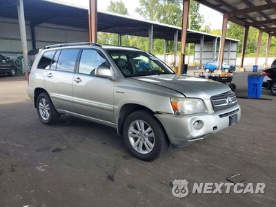 Czwarte zdjęcie samochodu z boku: 2006 TOYOTA HIGHLANDER HYBRID VIN:JTEEW21AX60014029 - miniatura