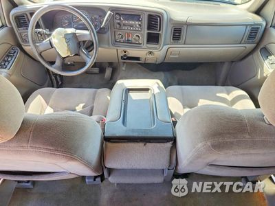 Zdjęcie 8 z 12 samochodu: 2004 CHEVROLET TAHOE C1500 VIN:1GNEC13TX4J330146 - miniatura
