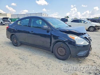 Czwarte zdjęcie samochodu z boku: 2015 NISSAN VERSA 1.6 S PLUS VIN:3N1CN7AP2FL885612 - miniatura