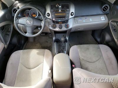 Zdjęcie 8 z 13 samochodu: 2007 TOYOTA RAV4 BASE VIN:JTMBD33V376042157 - miniatura