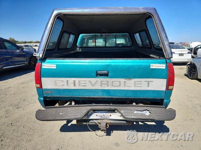 Zdjęcie 6 z 12 samochodu: 1994 CHEVROLET GMT-400 K2500 VIN:2GCFK29K8R1295421 - miniatura