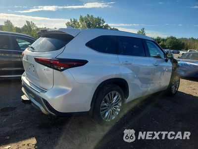 Trzecie zdjęcie samochodu z tyłu: 2026 TOYOTA HIGHLANDER HYBRID PLATINUM VIN:5TDEBRCHXTS719490 - miniatura