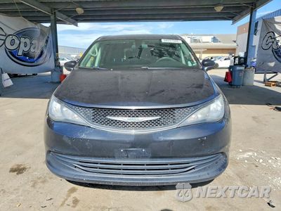 Piąte zdjęcie samochodu w środku: 2018 CHRYSLER PACIFICA TOURING VIN:2C4RC1DG3JR136237 - miniatura