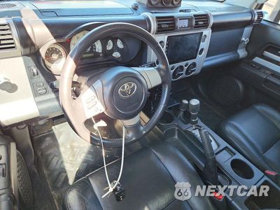 Zdjęcie 8 z 12 samochodu: 2007 TOYOTA FJ CRUISER BASE VIN:JTEBU11F870033761 - miniatura