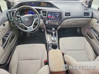 Zdjęcie 8 z 12 samochodu: 2013 HONDA CIVIC EX VIN:19XFB2F83DE000049 - miniatura