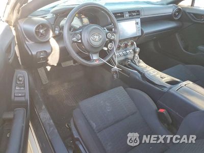 Zdjęcie 8 z 12 samochodu: 2024 TOYOTA GR86 BASE VIN:JF1ZNBB16R8758391 - miniatura