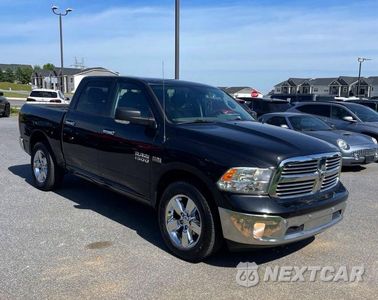Czwarte zdjęcie samochodu z boku: 2018 RAM 1500 SLT VIN:1C6RR7LT7JS268195 - miniatura