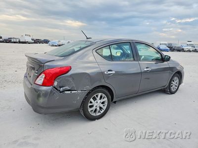 Trzecie zdjęcie samochodu z tyłu: 2019 NISSAN VERSA SV VIN:3N1CN7AP2KL822391 - miniatura