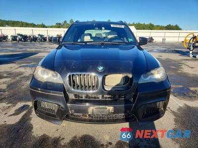 Piąte zdjęcie samochodu w środku: 2011 BMW X5 M VIN:5YMGY0C59BLK26447 - miniatura
