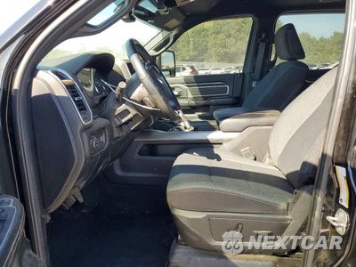 Zdjęcie 7 z 12 samochodu: 2023 RAM 2500 BIG HORN VIN:3C6UR5DL6PG505465 - miniatura