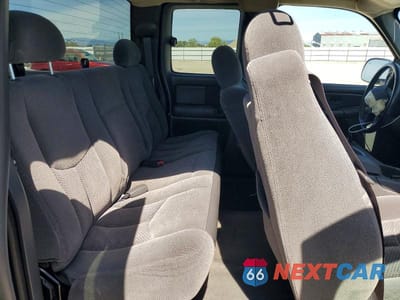 Zdjęcie 10 z 12 samochodu: 2004 CHEVROLET SILVERADO K1500 VIN:2GCEK19T741219406 - miniatura