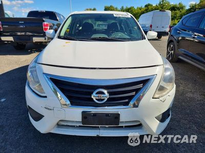 Piąte zdjęcie samochodu w środku: 2017 NISSAN VERSA 1.6 SV VIN:3N1CN7AP7HL847635 - miniatura
