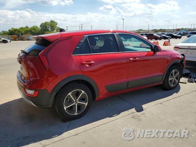 Trzecie zdjęcie samochodu z tyłu: 2026 KIA NIRO LX VIN:KNDCP3LE7T5322983 - miniatura