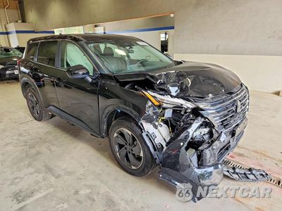 Czwarte zdjęcie samochodu z boku: 2025 NISSAN ROGUE SV VIN:5N1BT3BB6SC799912 - miniatura