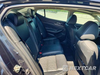 Zdjęcie 10 z 12 samochodu: 2017 NISSAN MAXIMA PLATINUM VIN:1N4AA6AP3HC409609 - miniatura