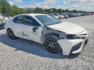 Czwarte zdjęcie samochodu z boku: 2022 TOYOTA CAMRY SE VIN:4T1G11AK1NU716175 - miniatura