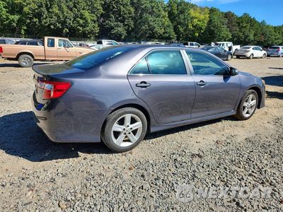 Trzecie zdjęcie samochodu z tyłu: 2014 TOYOTA CAMRY SE VIN:4T1BF1FKXEU841051 - miniatura