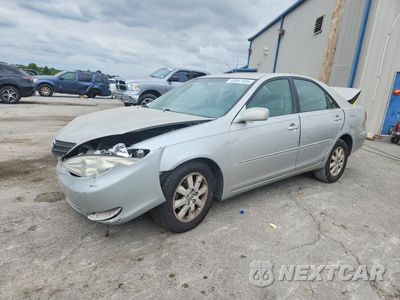 2004 TOYOTA CAMRY XLE 4T1BE32K64U375833 - główne zdjęcie licytacji z USA - miniatura