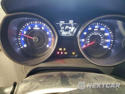 Zdjęcie 9 z 12 samochodu: 2016 HYUNDAI ELANTRA SE VIN:5NPDH4AE8GH717707 - miniatura