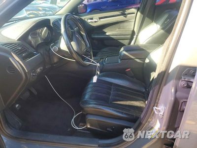 Zdjęcie 7 z 12 samochodu: 2018 CHRYSLER 300 S VIN:2C3CCAGG1JH149516 - miniatura