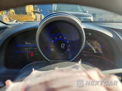 Zdjęcie 9 z 13 samochodu: 2015 HONDA CR-Z VIN:JHMZF1D41FS001758 - miniatura