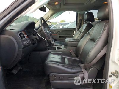 Zdjęcie 7 z 12 samochodu: 2014 CHEVROLET TAHOE K1500 LT VIN:1GNSKBE0XER135388 - miniatura