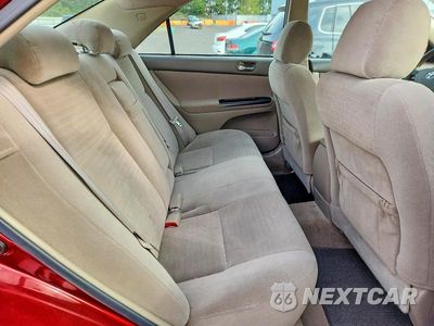 Zdjęcie 10 z 12 samochodu: 2006 TOYOTA CAMRY LE VIN:4T1BE30K26U117394 - miniatura