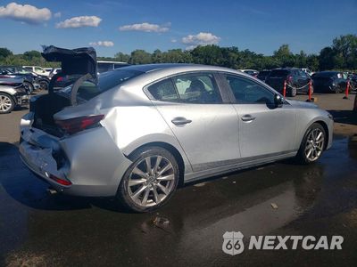 Trzecie zdjęcie samochodu z tyłu: 2020 MAZDA 3 SELECT VIN:3MZBPACL2LM130585 - miniatura